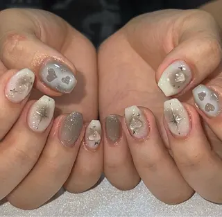 ミディアム nina beautyのネイルデザイン