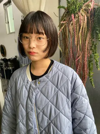 ショート カラー qiie/ワンカラー インナーカラーのヘアスタイル