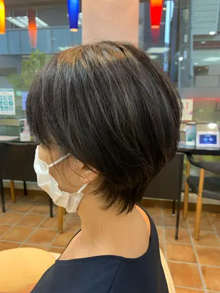 ショート フリーランス理美容師 いさかのヘアスタイル