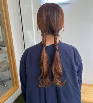 カラー ヘアアレンジ 結婚式お呼ばれヘア セット🌼Tommyのヘアスタイル