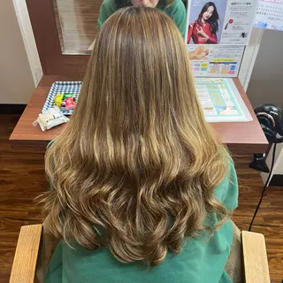 ロング パーマ 富田 響のヘアスタイル