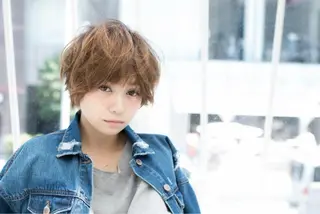 ショート カラー 内藤 達也のヘアスタイル