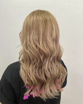 ロング カラー UNDER vr 【アンダーバー】のヘアスタイル