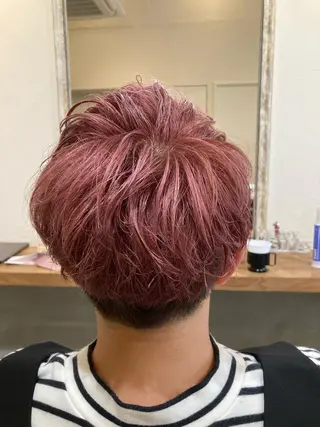 ショート カラー 三島 有佳里のヘアスタイル