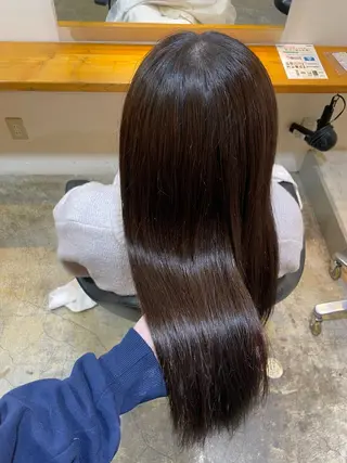 セミロング カラー MIOベージュカラー 柔らかいカラーのヘアスタイル
