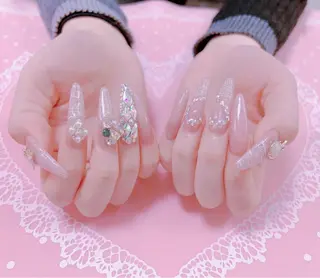 ネイル はぴねす所属・横浜 美夢のネイルデザイン