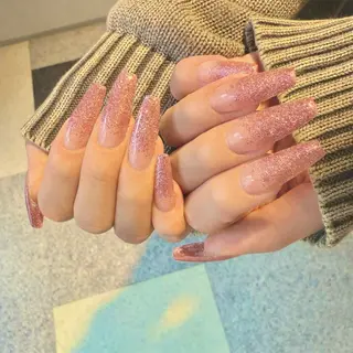 ロング Mente 自由が丘所属・林 麗華のネイルデザイン