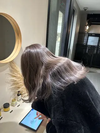 セミロング カラー 高橋大樹/グレージュ 透明感/髪質改善のヘアスタイル