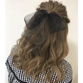 セミロング ヘアアレンジ chakura めいのヘアスタイル