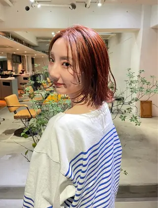 ミディアム カラー スパイラルパーマ 🌐hina⭐️のヘアスタイル