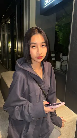 ミディアム ナチュラル/艶カラー Momokoのヘアスタイル