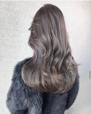 ロング カラー 浅井 寛十朗のヘアスタイル