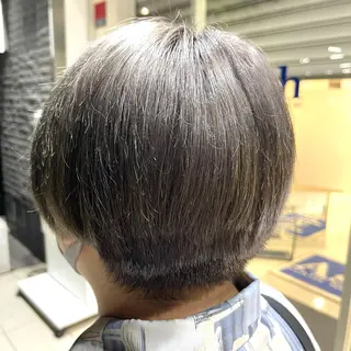 ショート カラー Ash浦安店 富谷 日菜乃のヘアスタイル