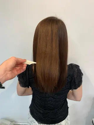 ミディアム カラー トップ スタイリストのヘアスタイル