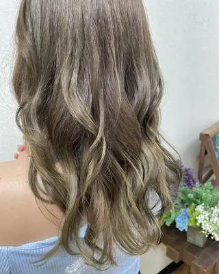 ロング カラー like みやびのヘアスタイル