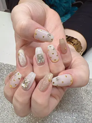 ネイル Guarendo錦糸町店所属・ガレンドウ 白澤 愛子のネイルデザイン