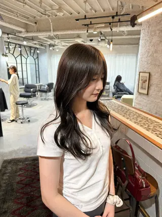 セミロング カラー 【銀座】艶髪/上品な カラー特化/涼/駅近のヘアスタイル