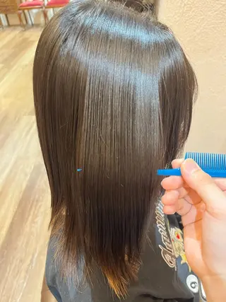 E R I ⭐️ 髪質改善/艶カラーのヘアスタイル