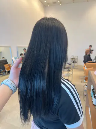 ロング カラー KEYMAN MEGUMIのヘアスタイル