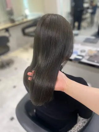 セミロング うる艶トレンドヘア 🕊️上野BABYのヘアスタイル