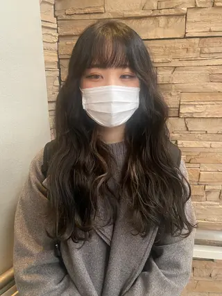 ロング 艶カラー　宮﨑 蒼のヘアスタイル