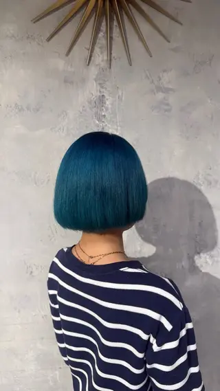 ショート カラー 山本 彩美香のヘアスタイル