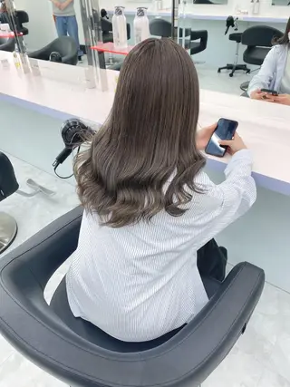 セミロング カラー 💕コテ巻き風パーマ 💕KEIYA 💕のヘアスタイル