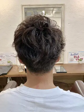 ショート パーマ メンズ 河野 行史のヘアスタイル