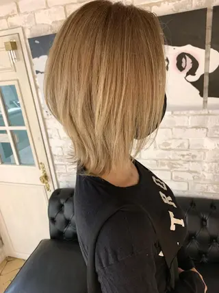 ミディアム ✨ハイトーン✨艶髪 ✨髪質改善✨和田のヘアスタイル