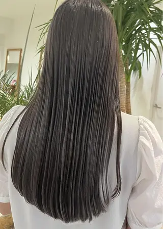 ロング hoNua. 栄/透明感カラーのヘアスタイル