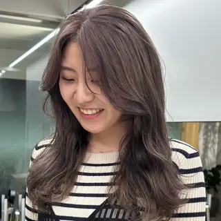 ロング 盛れる透明感カラー・ momokaのヘアスタイル