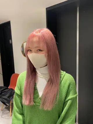 セミロング ベージュ指名No1 加賀詩織のヘアスタイル