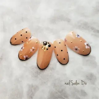 ネイル Nail salon Dioのネイルデザイン