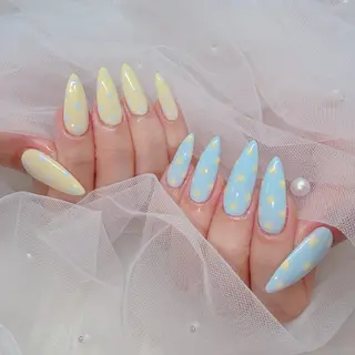 ネイル ラクロレ ハナ︎🌼のネイルデザイン