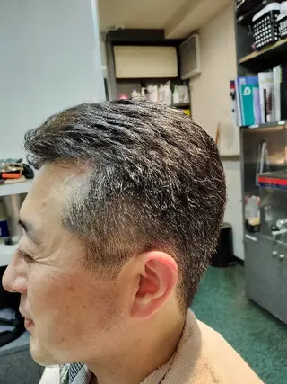 ショート 大沼 達郎のヘアスタイル