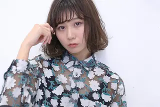 ミディアム YOKOI SHINJIのヘアスタイル