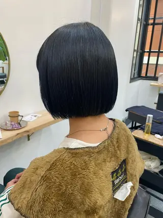 ショート カラー 高梨 菜々のヘアスタイル