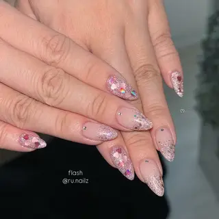 ネイル LIAn.🎀 Munakataのネイルデザイン