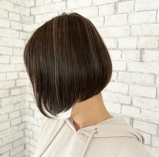 ショート カラー 透明感カラー 松田晃代のヘアスタイル