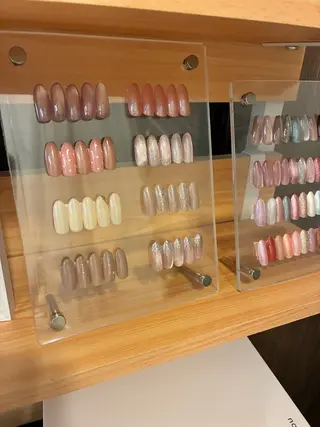 ネイル addition スタッフのネイルデザイン