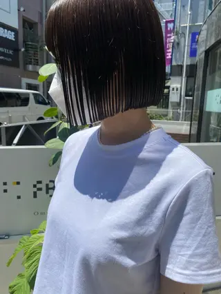 ショート カラー センターパート/ 暖色カラーayuのヘアスタイル