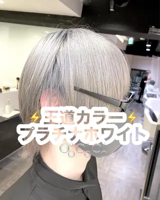 ショート カラー ハイライト/ブリーチ バレイヤージュ関佳祐のヘアスタイル