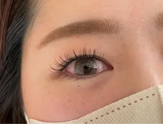 マツエク・マツパ チノ ミナの眉毛・アイブロウイメージ