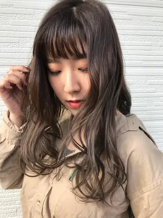 ロング カラー パーマ ヘアアレンジ 🍋透け感カラー🍃 オリーブ🍐Kahoのヘアスタイル
