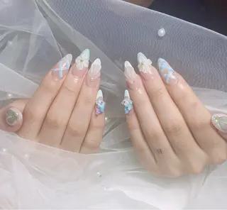 ネイル Lenie Shinjukuのネイルデザイン