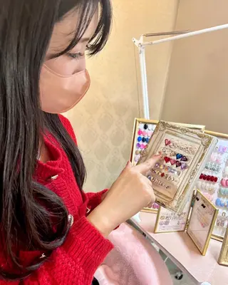 ネイル anju🌷 𓂃𓈒𓏸︎︎︎︎のネイルデザイン