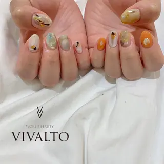 ネイル 藤原 胡桃のネイルデザイン