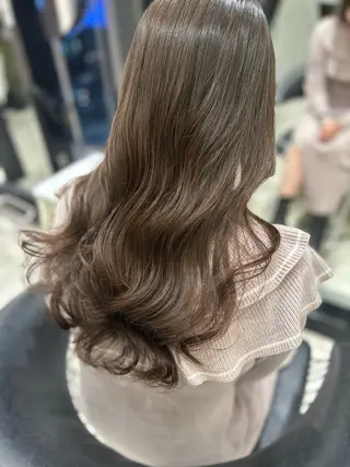セミロング パーマ 韓国っぽ透け感カラー マンツーマン🫧なおのヘアスタイル