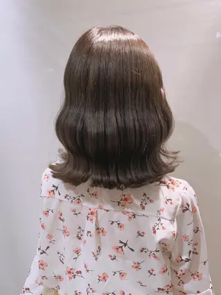 ミディアム カラー ヘアアレンジ 柔らか垢抜けｶﾗｰと ｶｯﾄ🫧ASUKAのヘアスタイル