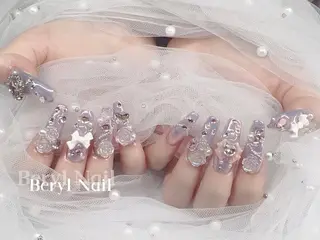 ロング Beryl Nail 新大久保のネイルデザイン